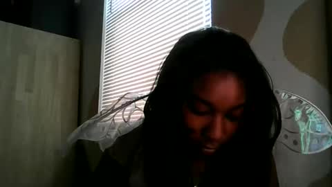 Snapshot of brownsugarcutie3 chatting on October 31, 2025, 7:48 pm Brownsuagrcutie online show from October 31, 2025, 7:48 pm