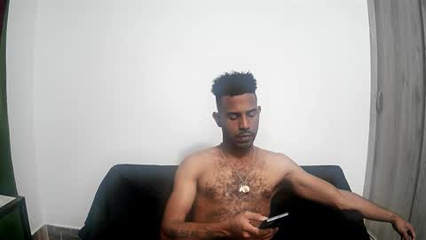 bruce_1111 online show from December 22, 2025, 7:00 pm