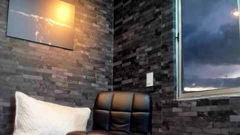 brucedallas online show from November 30, 2025, 10:58 pm