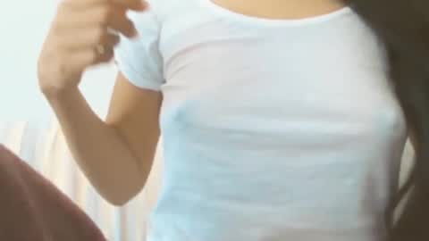 brunela online show from December 17, 2025, 11:49 am