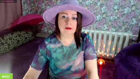 Snapshot of brunette7786 chatting on April 26, 2026, 8:06 pm Julia online show from April 26, 2026, 8:06 pm