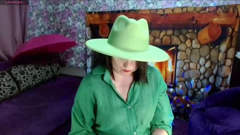 Snapshot of brunette7786 chatting on May 20, 2026, 9:21 pm Julia online show from May 20, 2026, 9:21 pm