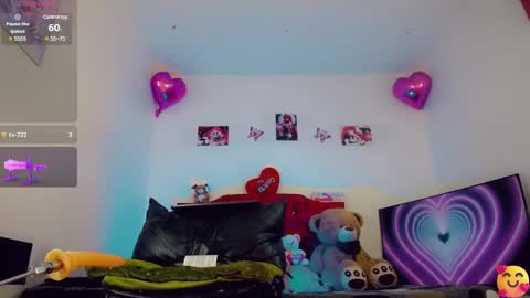 Snapshot of brunettesexy11 chatting on January 29, 2025, 8:46 pm ChannelR online show from January 29, 2025, 8:46 pm