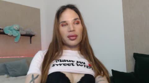 Snapshot of brunettesurprise chatting on January 9, 2026, 5:26 pm Luna online show from January 9, 2026, 5:26 pm