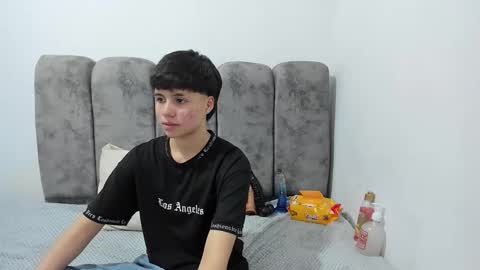 Bruno Cruz online show from April 14, 2026, 2:17 am
