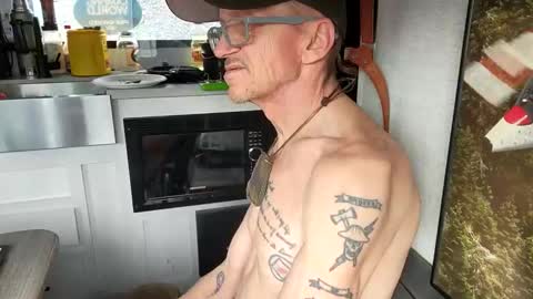 Steve... aka SkinnieDippin aka TimberTramp online show from February 22, 2025, 6:08 pm