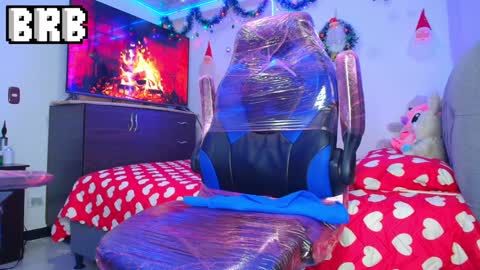 Snapshot of bryam_hot chatting on December 7, 2024, 4:42 am BRYAM INDEPENDENT MODEL online show from December 7, 2024, 4:42 am