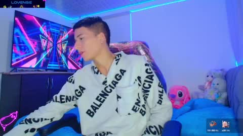 Snapshot of bryam_hot chatting on January 4, 2025, 1:10 am BRYAM INDEPENDENT MODEL online show from January 4, 2025, 1:10 am