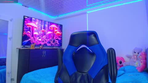 Snapshot of bryam_hot chatting on January 22, 2025, 5:16 am BRYAM INDEPENDENT MODEL online show from January 22, 2025, 5:16 am