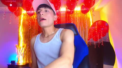 Snapshot of bryam_hot chatting on September 11, 2025, 1:39 am BRYAM INDEPENDENT MODEL online show from September 11, 2025, 1:39 am