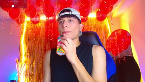 Snapshot of bryam_hot chatting on September 15, 2025, 2:11 am BRYAM INDEPENDENT MODEL online show from September 15, 2025, 2:11 am