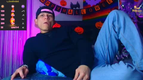 Snapshot of bryam_hot chatting on October 18, 2025, 2:58 am BRYAM INDEPENDENT MODEL online show from October 18, 2025, 2:58 am