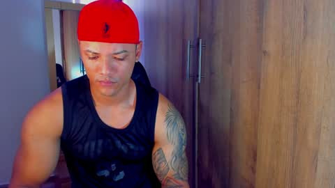 Snapshot of bryan_boy_ chatting on December 17, 2024, 1:38 pm bryan online show from December 17, 2024, 1:38 pm