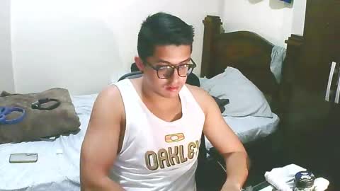 Snapshot of bryanbendy chatting on November 25, 2025, 4:56 am bryanbendy online show from November 25, 2025, 4:56 am