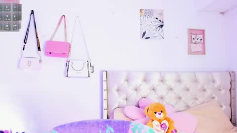 Carly     online show from February 12, 2025, 6:51 pm