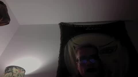 bubbagumbutch online show from May 11, 2026, 8:09 am