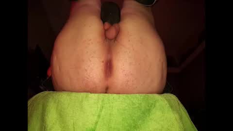 Bubbl3sbutt online show from October 19, 2025, 12:17 pm