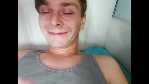 Max  candi online show from November 13, 2025, 1:15 am