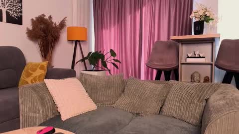 MayaCroft online show from February 3, 2026, 7:57 am