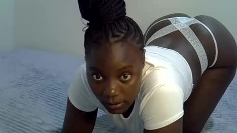 Snapshot of bubbly_ass30 chatting on February 23, 2026, 2:42 am bubbly_ass30 online show from February 23, 2026, 2:42 am