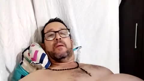 buchs32 online show from November 6, 2025, 4:35 am