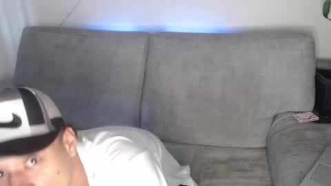 Buda y Cataleya online show from September 15, 2025, 2:28 pm