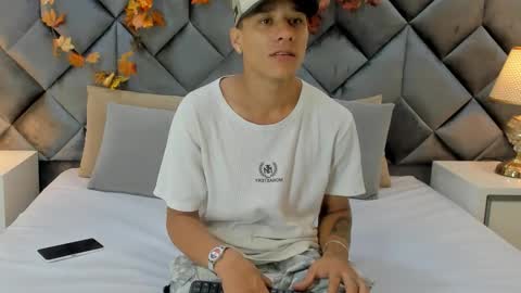 Buda y Cataleya online show from November 4, 2025, 3:44 pm