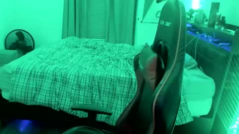 buffsexyman24 online show from February 27, 2025, 2:10 am