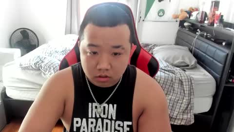 buffsexyman24 online show from March 2, 2025, 9:11 pm