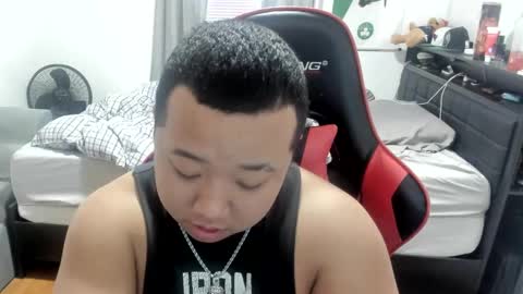 buffsexyman24 online show from March 5, 2025, 3:07 pm