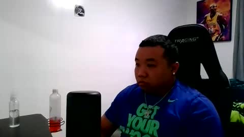 buffsexyman24 online show from March 1, 2026, 4:53 pm