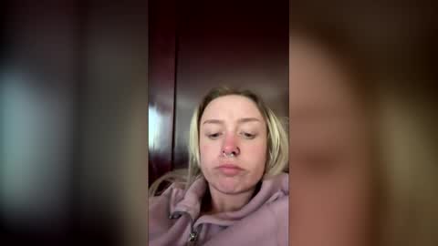 buggggy5 online show from April 15, 2026, 6:26 pm