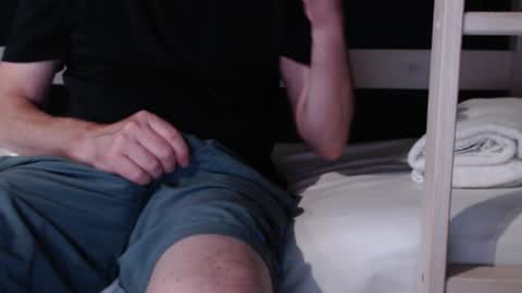 z...... online show from January 12, 2026, 1:05 pm