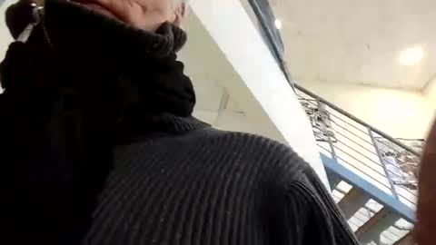 Snapshot of bulkyboners chatting on January 19, 2025, 9:33 am ejaculation for 250 online show from January 19, 2025, 9:33 am