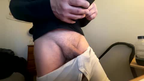 Snapshot of bulkyboners chatting on March 4, 2025, 7:30 am ejaculation for 250 online show from March 4, 2025, 7:30 am