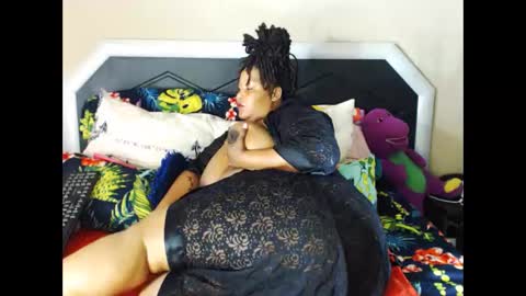 Snapshot of bulkyyass4u chatting on November 30, 2025, 6:50 am bulkyyass4u online show from November 30, 2025, 6:50 am