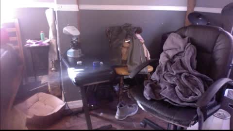 Snapshot of bungalowentertainment chatting on December 1, 2025, 6:13 pm Bungalow Entertainment online show from December 1, 2025, 6:13 pm