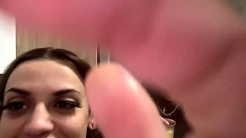 bunnibaby333 online show from April 15, 2026, 1:23 am