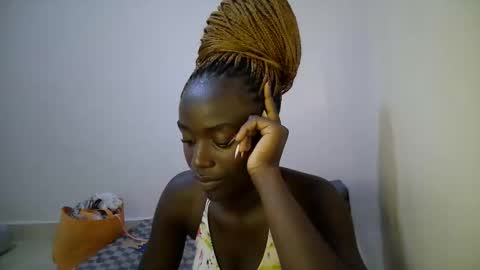 bunny_bliss1 online show from April 28, 2026, 7:08 pm