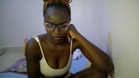 bunny_bliss1 online show from May 4, 2026, 6:59 pm