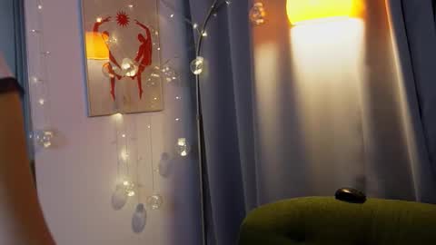 Snapshot of bunny_booo chatting on January 8, 2026, 8:55 pm Bunny online show from January 8, 2026, 8:55 pm