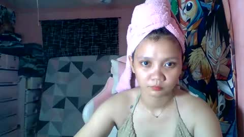 bunny_flower18 online show from May 17, 2026, 10:00 am