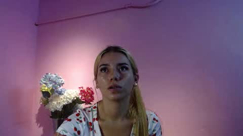 Buny  online show from December 1, 2025, 12:21 pm