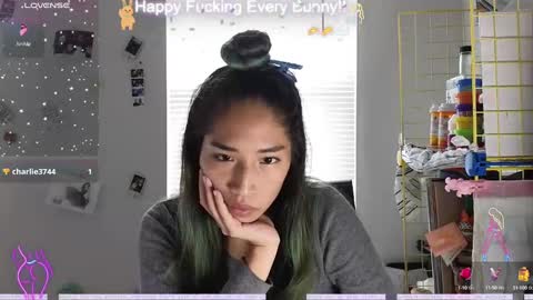 Snapshot of bunnycheekz chatting on December 9, 2024, 7:29 pm Tokki  bunny  online show from December 9, 2024, 7:29 pm