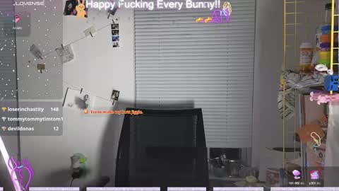 Snapshot of bunnycheekz chatting on December 9, 2024, 10:30 pm Tokki  bunny  online show from December 9, 2024, 10:30 pm