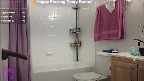 Snapshot of bunnycheekz chatting on January 11, 2025, 3:44 am Tokki  bunny  online show from January 11, 2025, 3:44 am