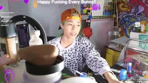 Snapshot of bunnycheekz chatting on January 27, 2025, 5:03 am Tokki  bunny  online show from January 27, 2025, 5:03 am