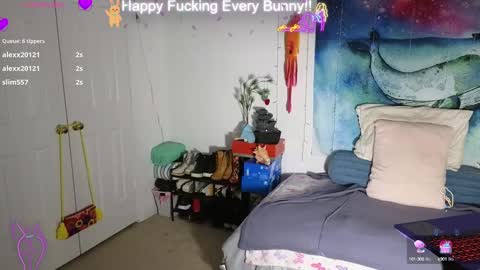 Snapshot of bunnycheekz chatting on February 6, 2025, 11:48 pm Tokki  bunny  online show from February 6, 2025, 11:48 pm