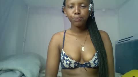 Snapshot of bunnydiva_ chatting on May 6, 2026, 6:52 am bunnydiva_ online show from May 6, 2026, 6:52 am