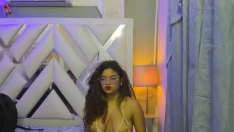 bunnydolly_ online show from January 7, 2026, 4:04 am